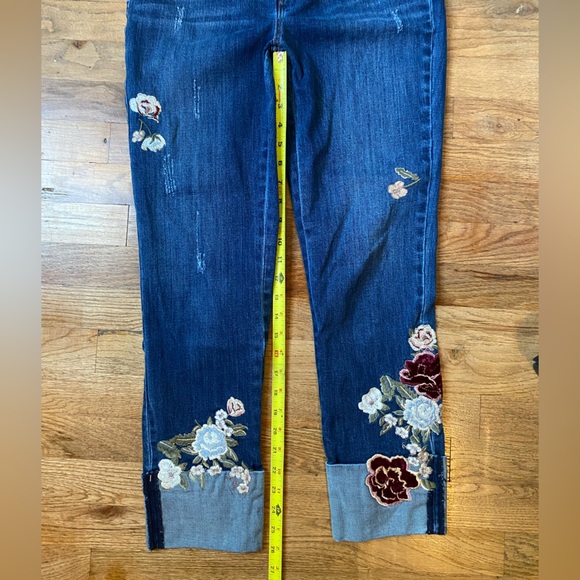 Chicos So Slimming Girlfriend Ankle Size 0 or 4 Embroidered Jeans Pants Womens - Picture 10 of 11